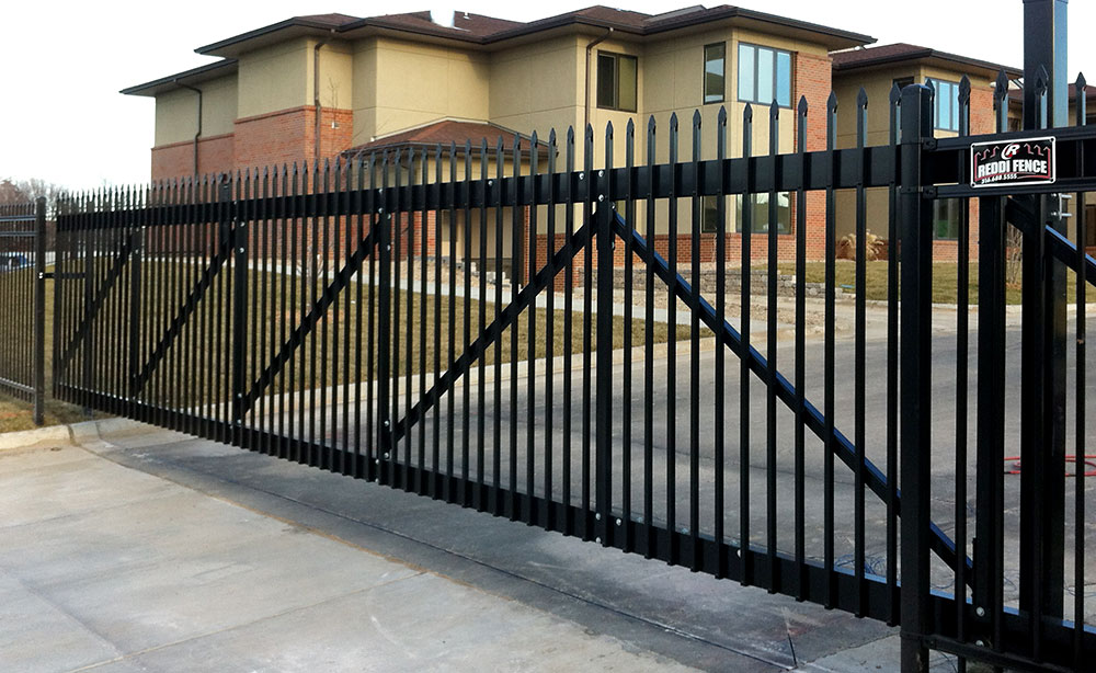 Automatic Gate Installation Wichita KS - Reddi Fence