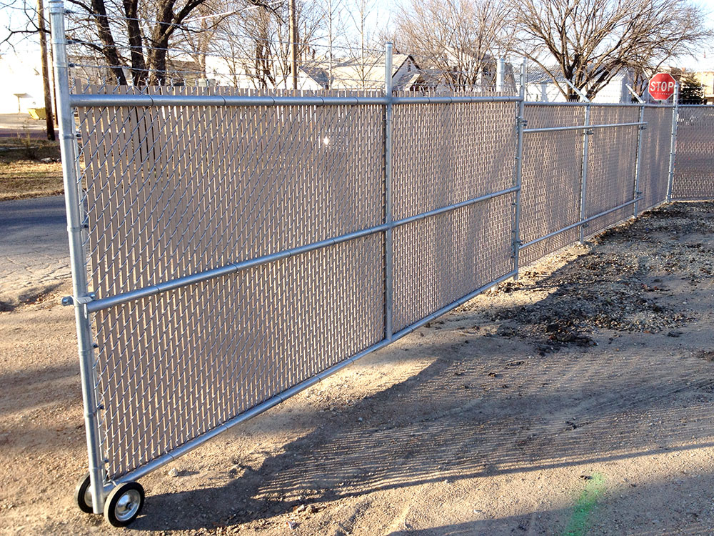 Automatic Rolling Privacy Gate 